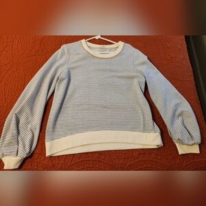 Long Sleeve sweater with balloon sleeves